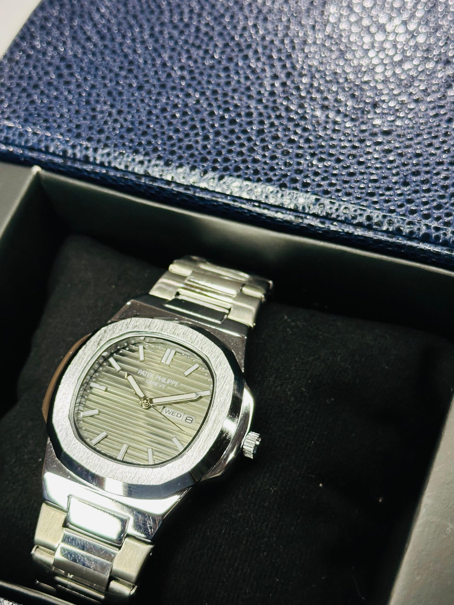 Pattek Philippie Men's Watch