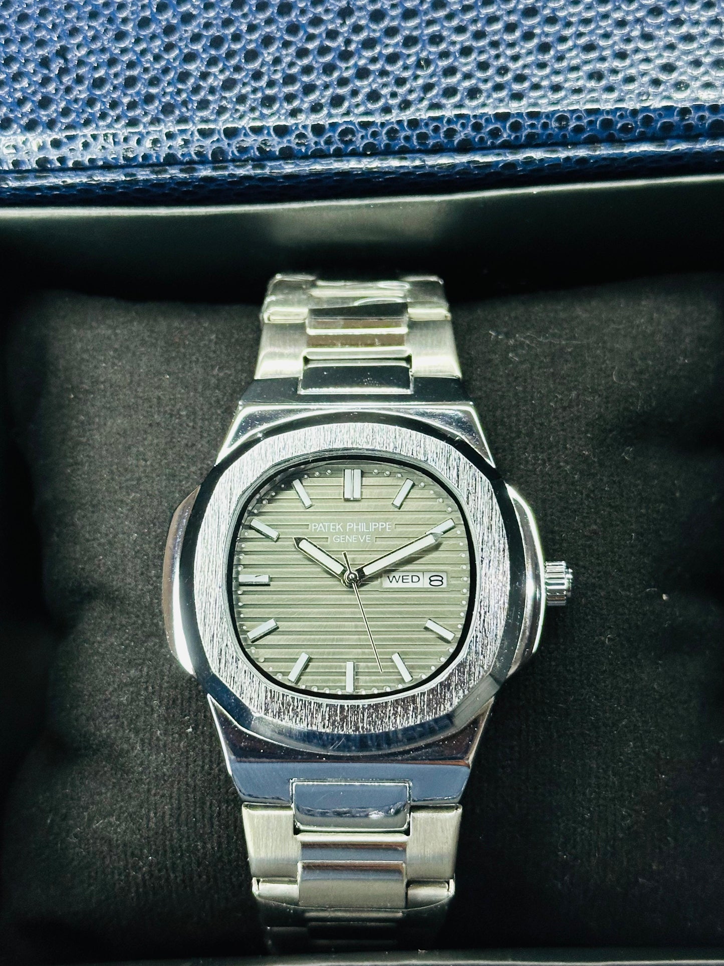 Pattek Philippie Men's Watch